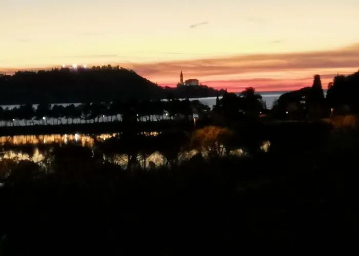 アパート Tunia *